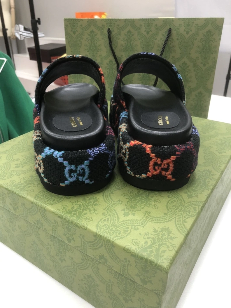 Sleek Gxccx Slippers 156241