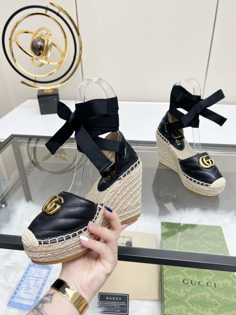 Fashionable Gxccx Sandals 156266