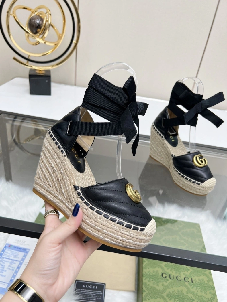 Fashionable Gxccx Sandals 156266