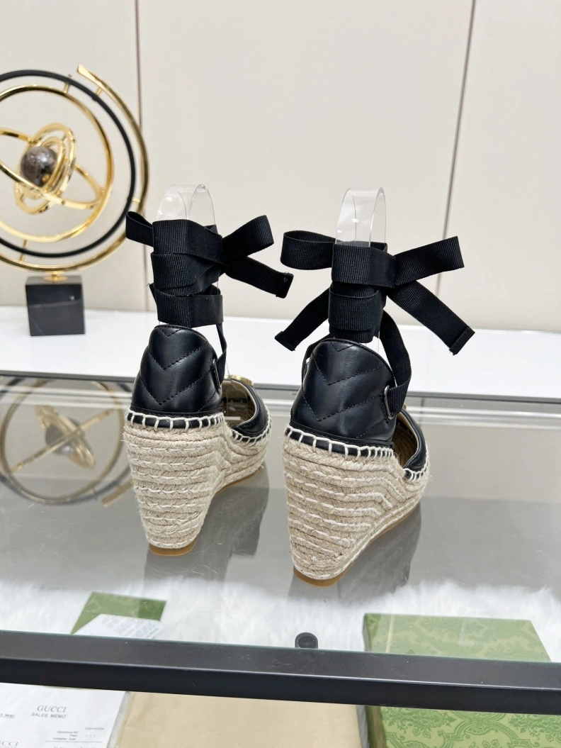 Fashionable Gxccx Sandals 156266
