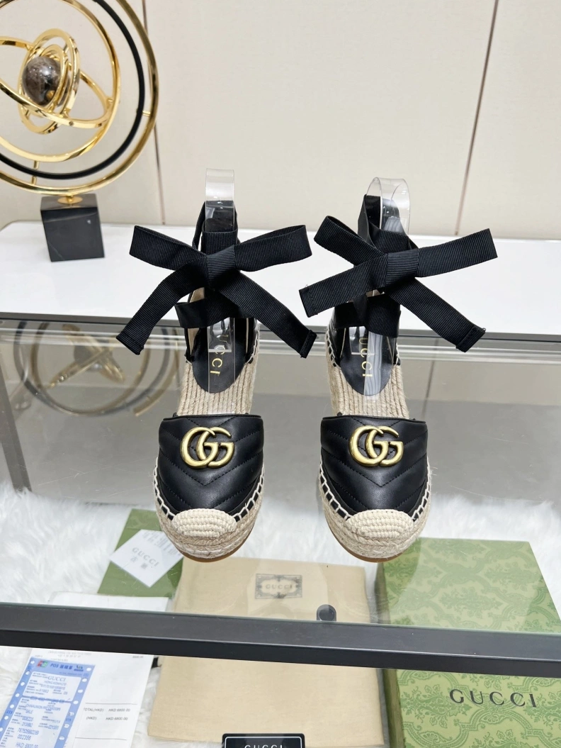 Fashionable Gxccx Sandals 156266