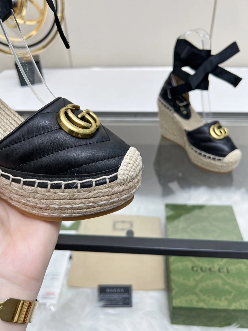 Fashionable Gxccx Sandals 156266