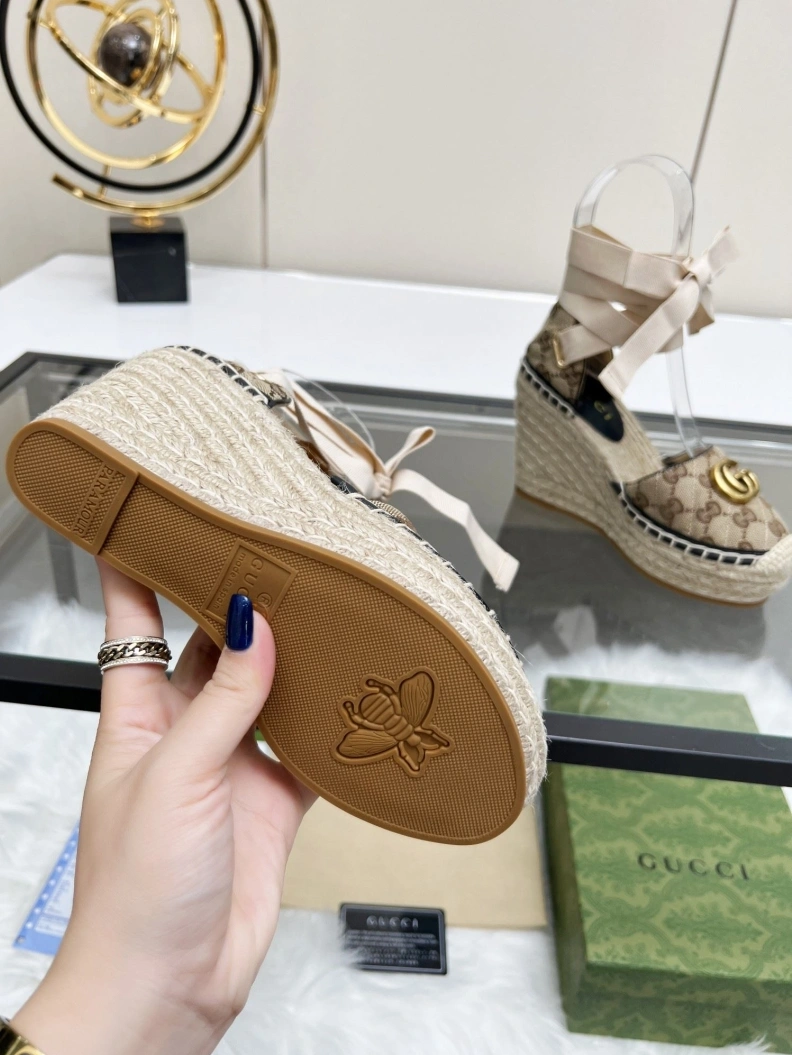 Resilient Gxccx Sandals 156251
