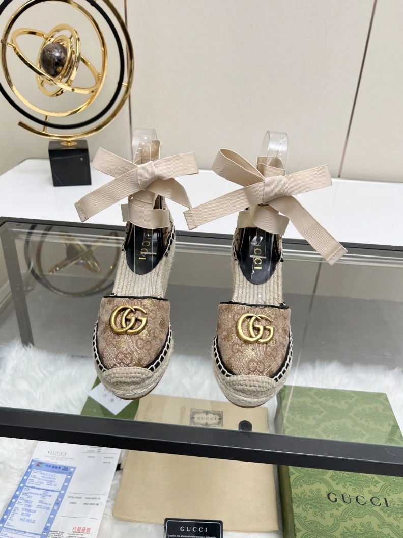 Elegant Gxccx Sandals 156262