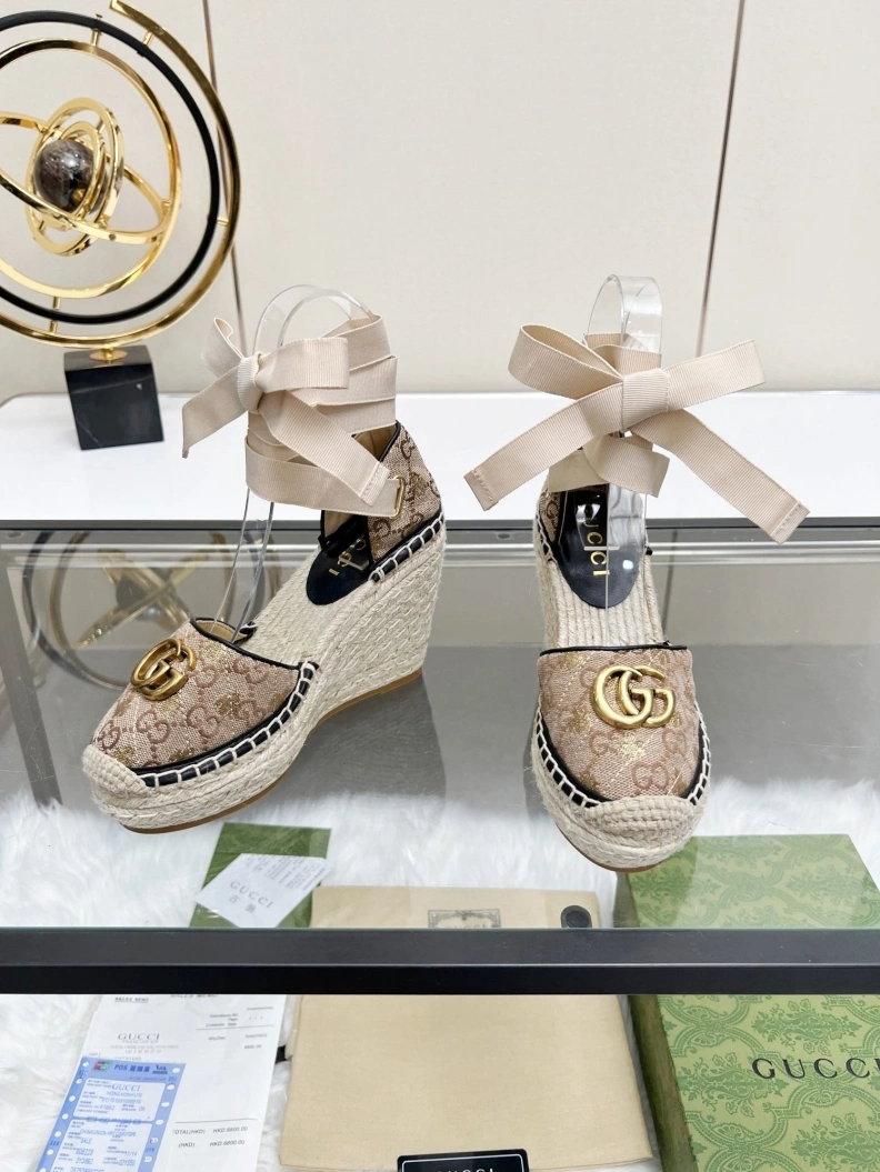 Elegant Gxccx Sandals 156262