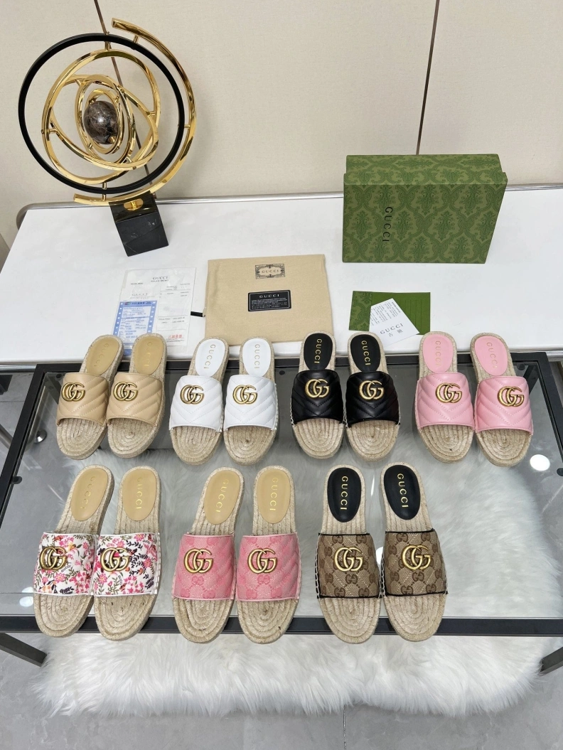 Trendy Gxccx Slippers 156243