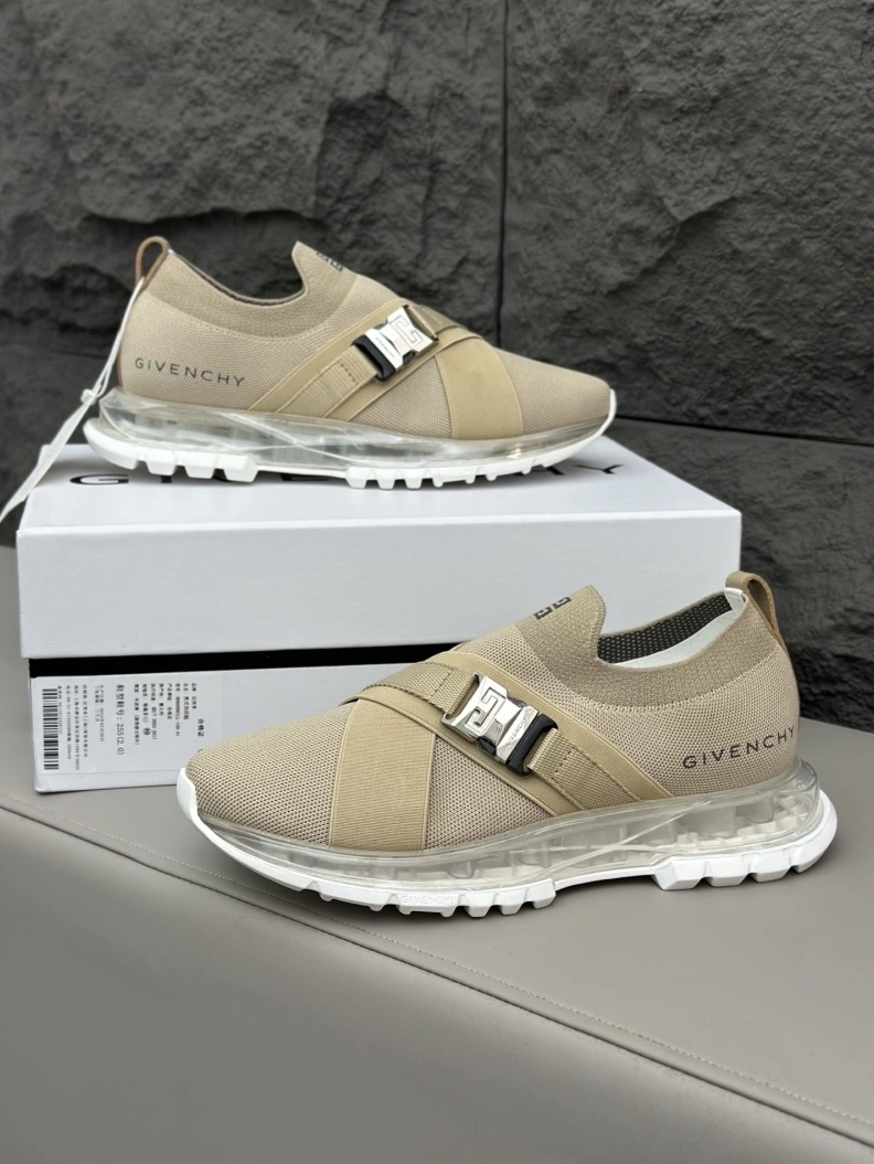 Gxvxnchy Sneakers EyeCatching 152535