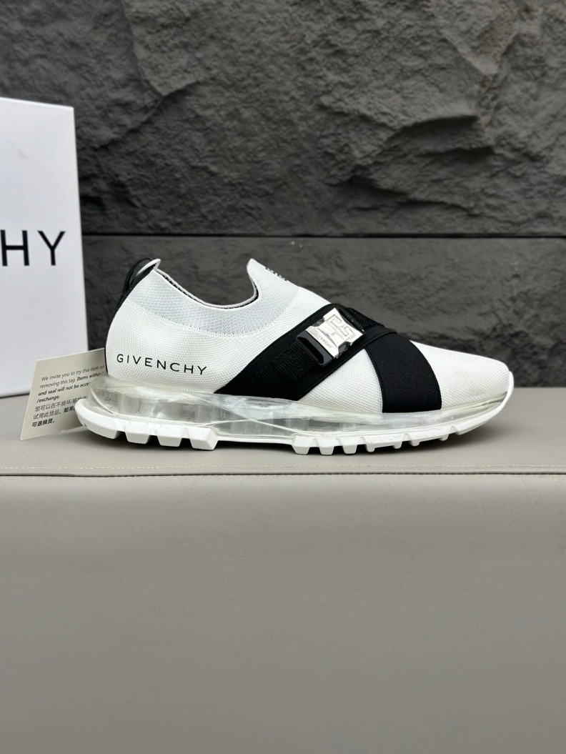 Flexible Gxvxnchy Sneakers 152534