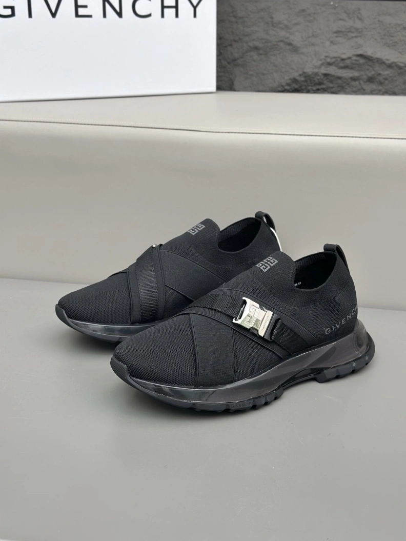 Gxvxnchy Sneakers Sophisticated 152533