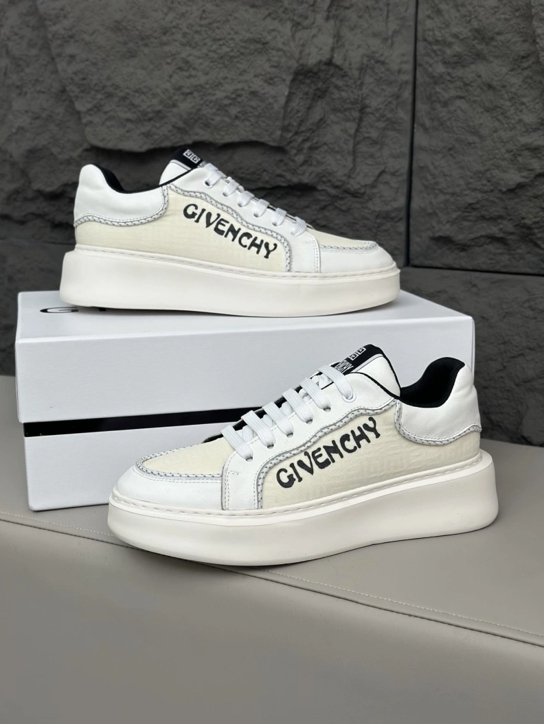Gxvxnchy Sneakers GoAnywhere 152531