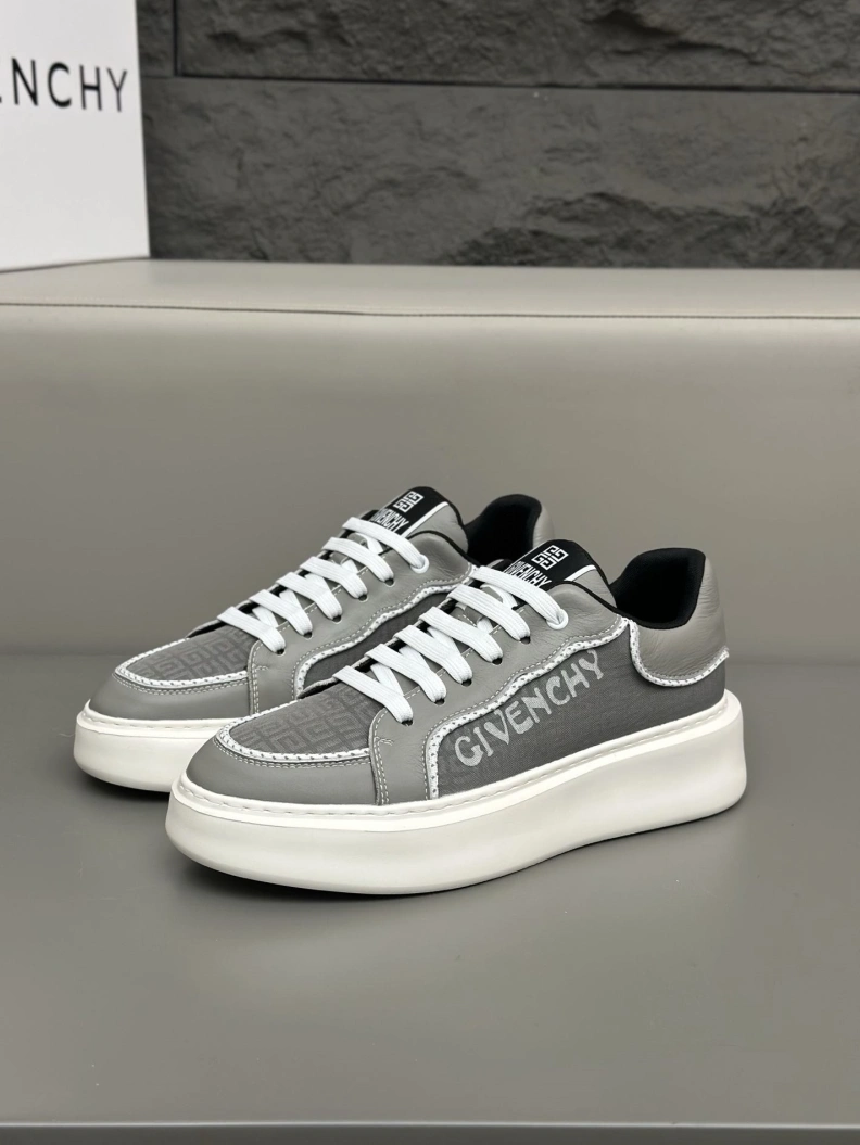 Gxvxnchy Sneakers Affordable 152530