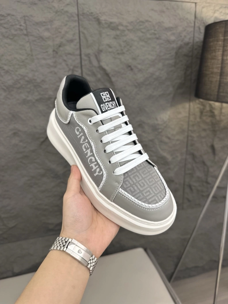 Gxvxnchy Sneakers Affordable 152530