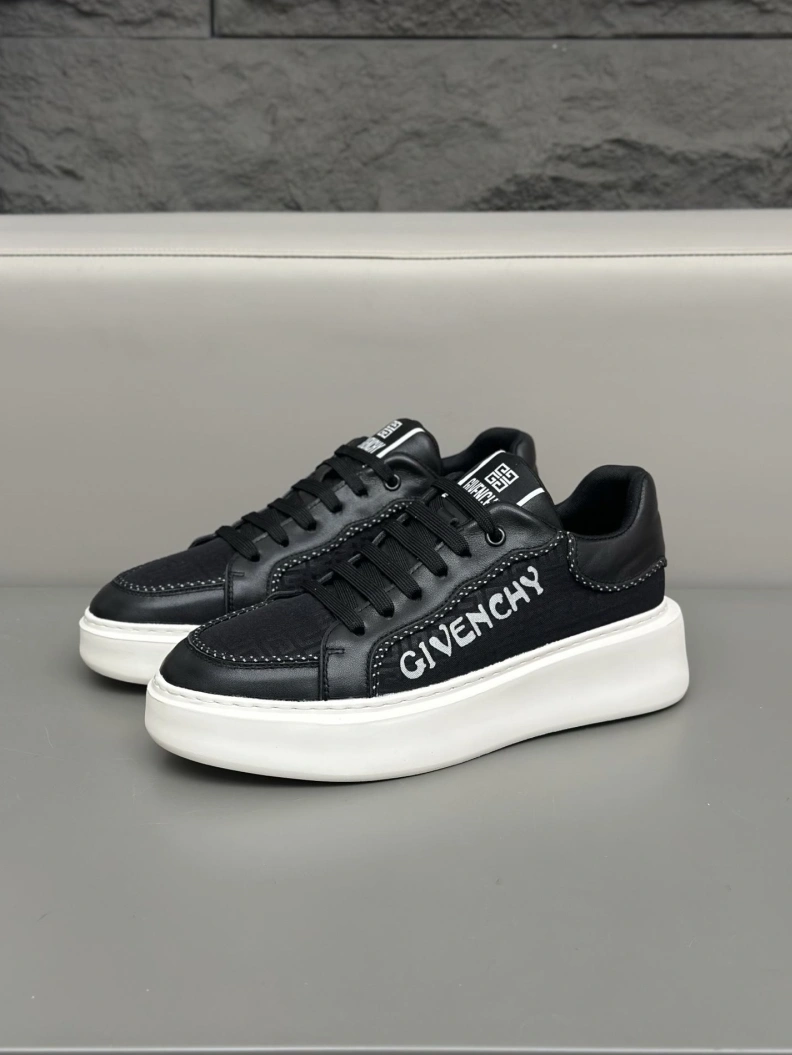 Gxvxnchy Sneakers Fashionable 152523