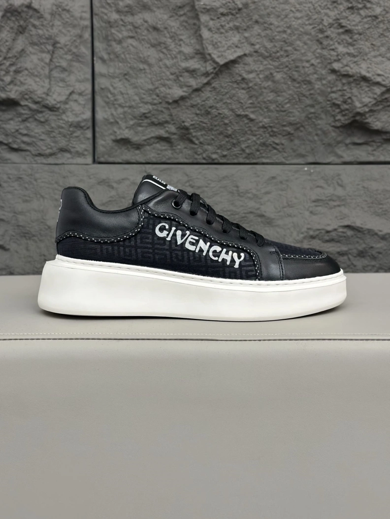 Gxvxnchy Sneakers Fashionable 152523
