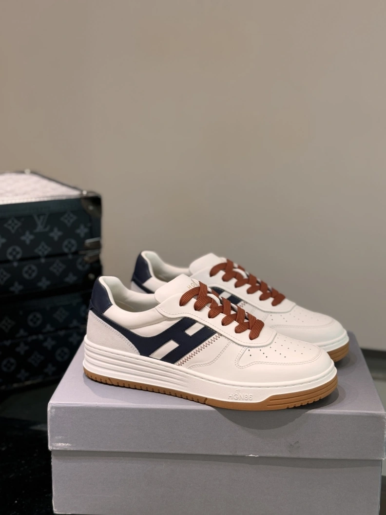 Versatile Hxgxn Sneakers 177206