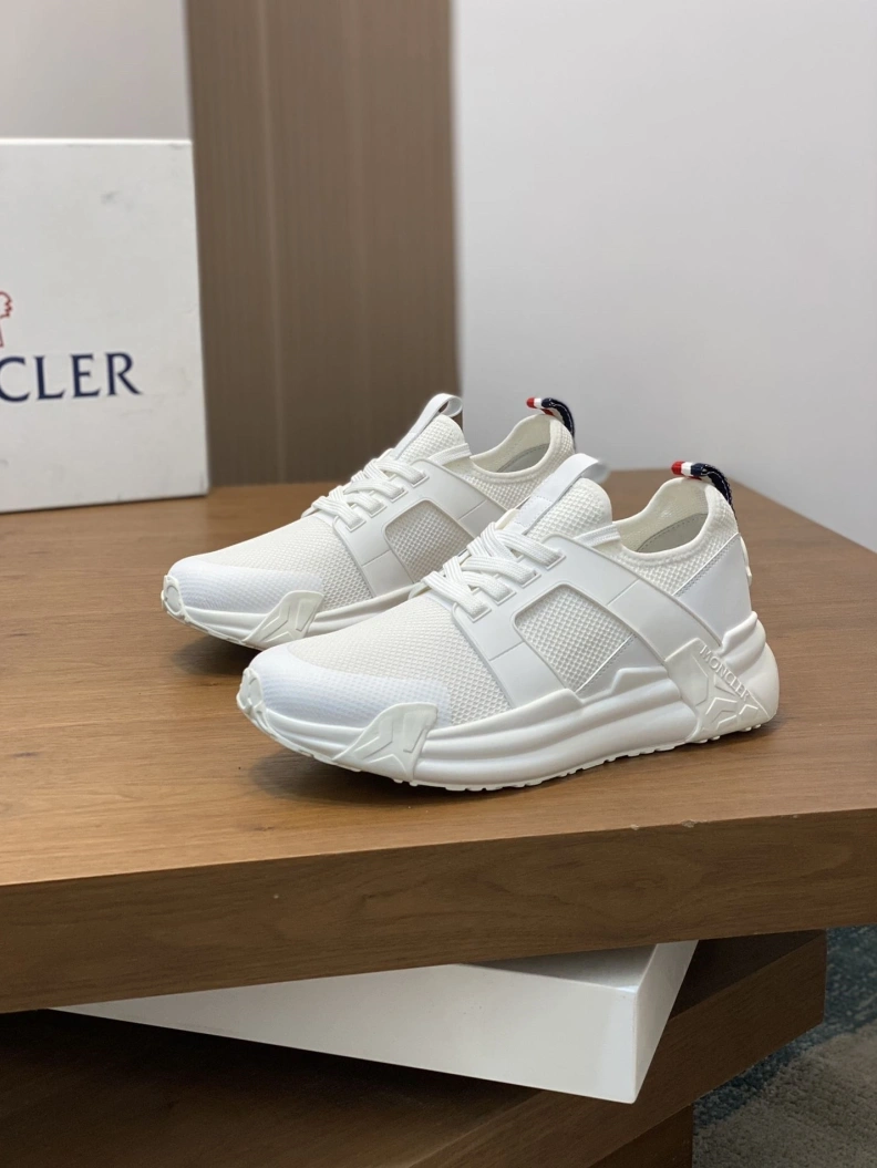 Minimalist Mxnclxr Sneakers 197423