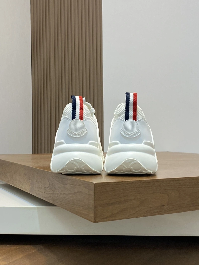 Minimalist Mxnclxr Sneakers 197423
