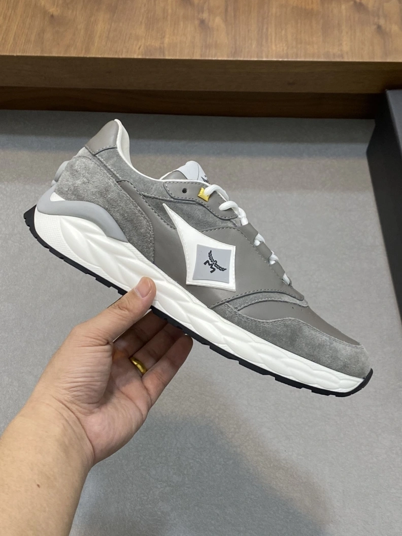 Soft Mxnclxr Sneakers 197416