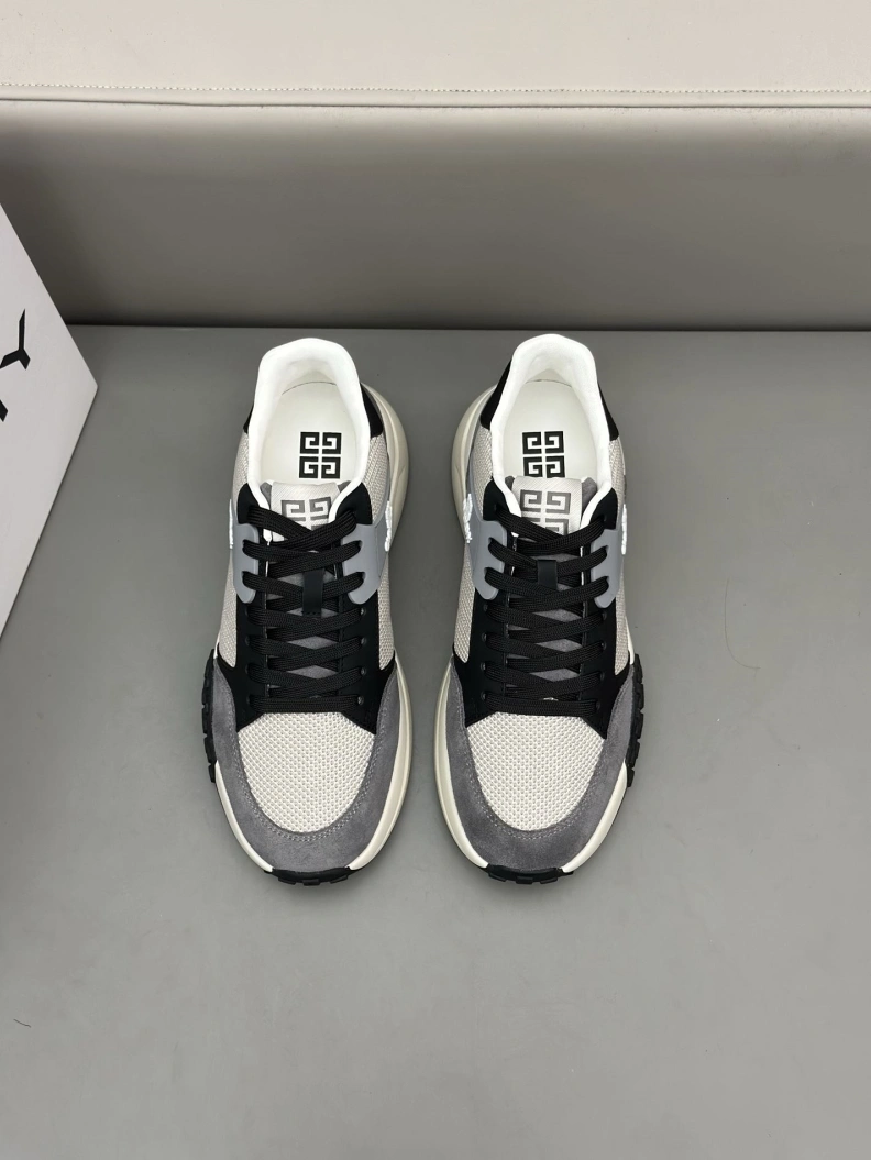 Gxvxnchy Sneakers Flexible 152516