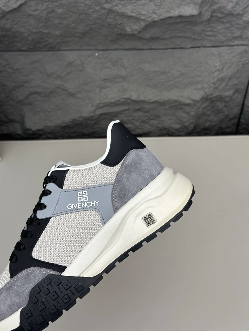 Gxvxnchy Sneakers Flexible 152516