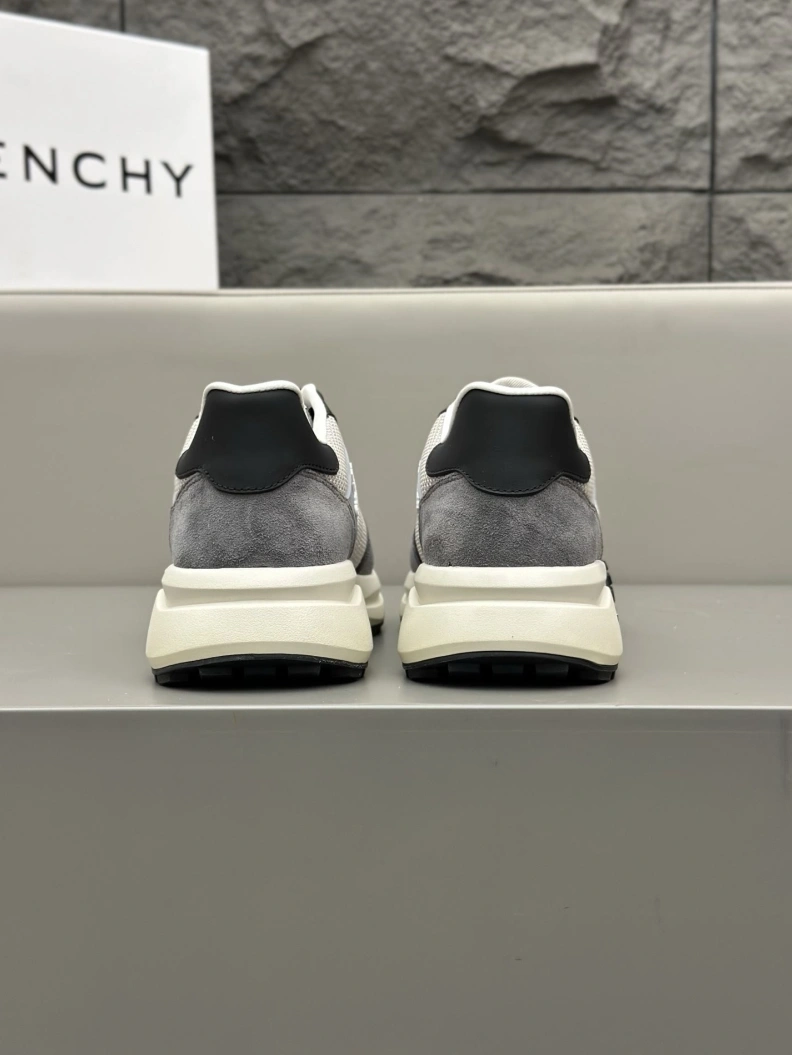 Gxvxnchy Sneakers Flexible 152516