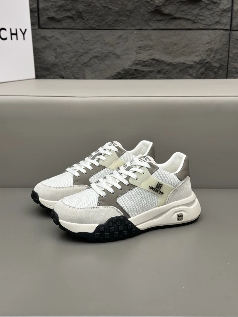 Gxvxnchy Sneakers HighQuality 152512