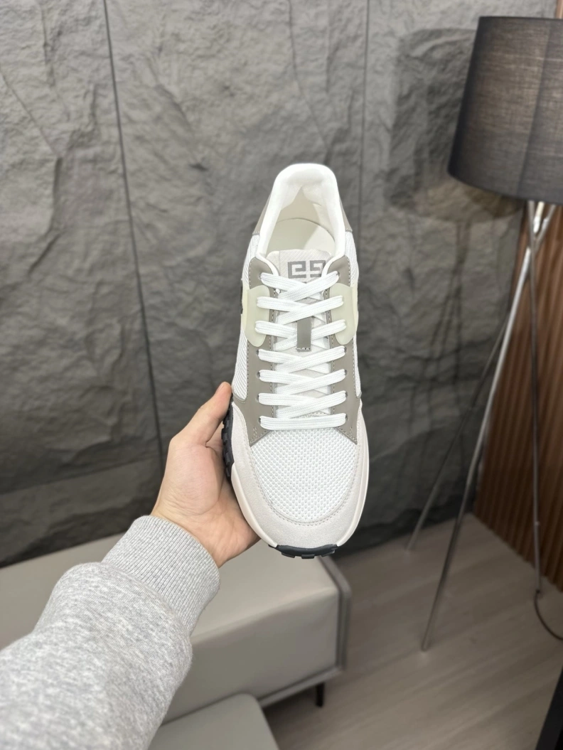 Gxvxnchy Sneakers HighQuality 152512