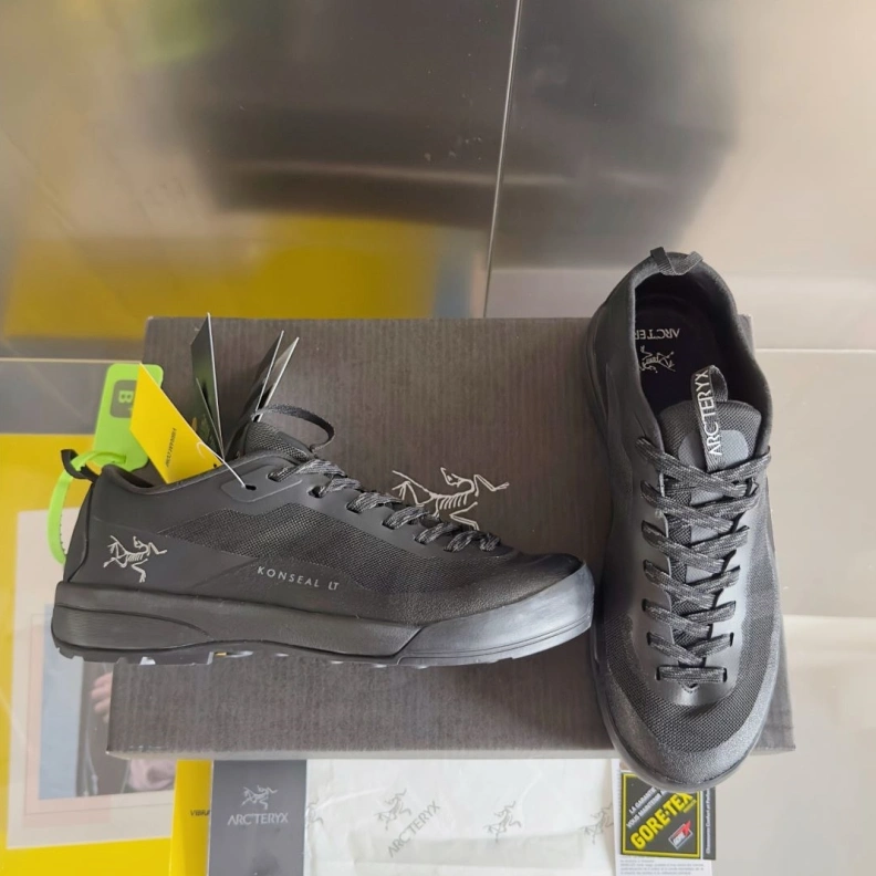 Unique Othxr Sneakers 210923