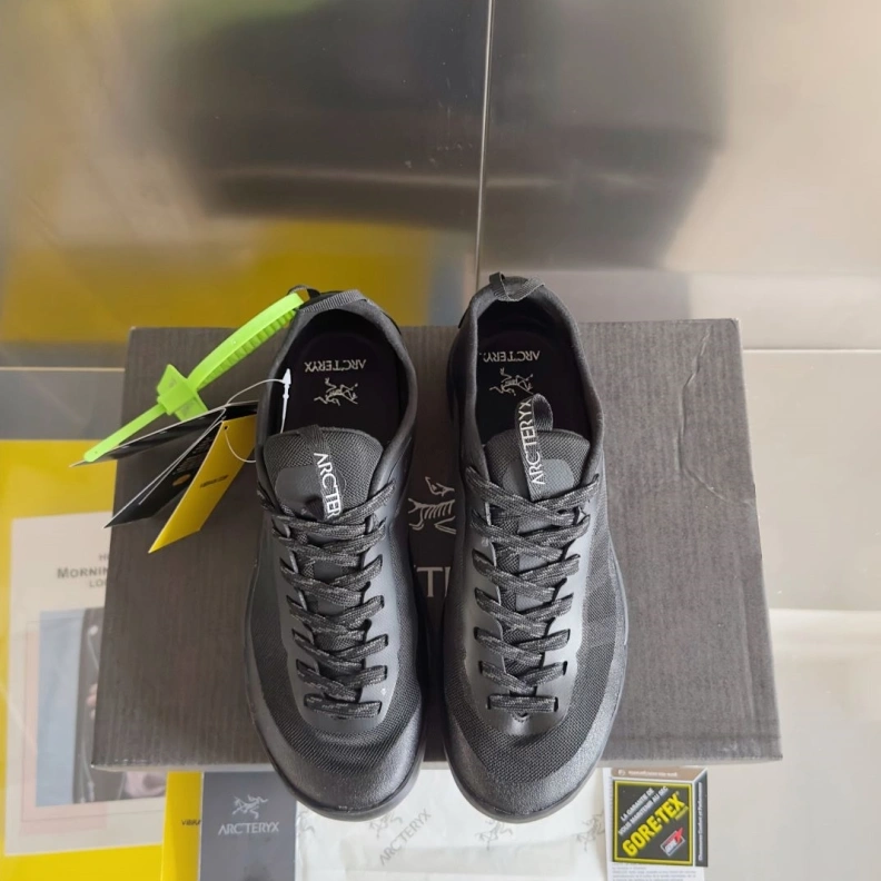 Unique Othxr Sneakers 210923