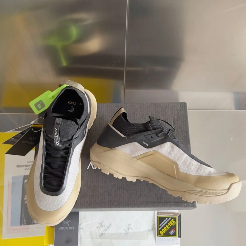 Othxr Sneakers EyeCatching 210917