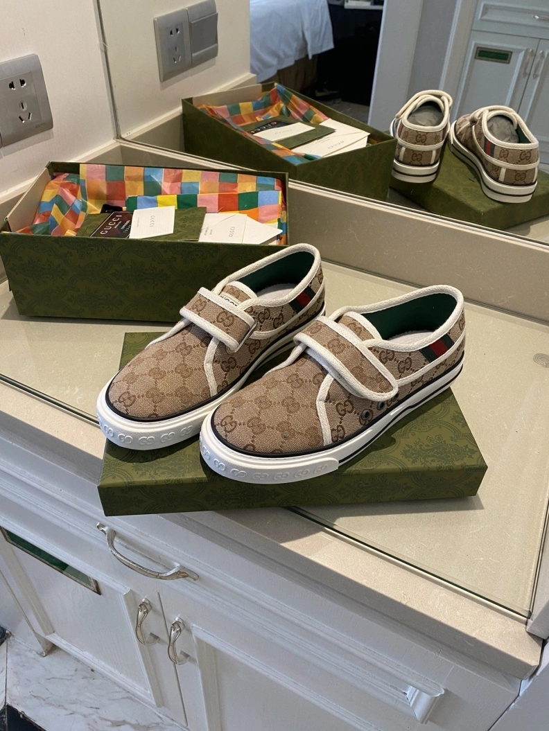 Gxccx Casual Shoes Timeless 156307