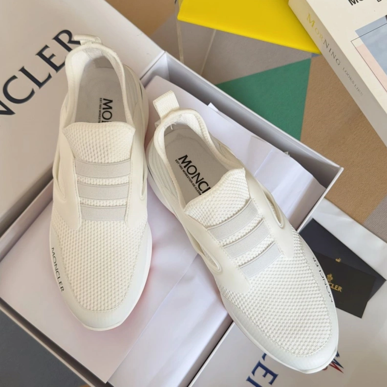 Unique Mxnclxr Sneakers 197402