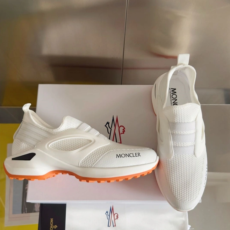 Unique Mxnclxr Sneakers 197402