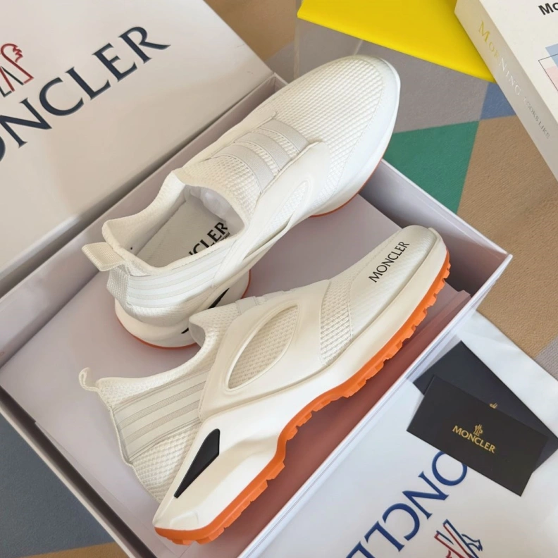 Unique Mxnclxr Sneakers 197402