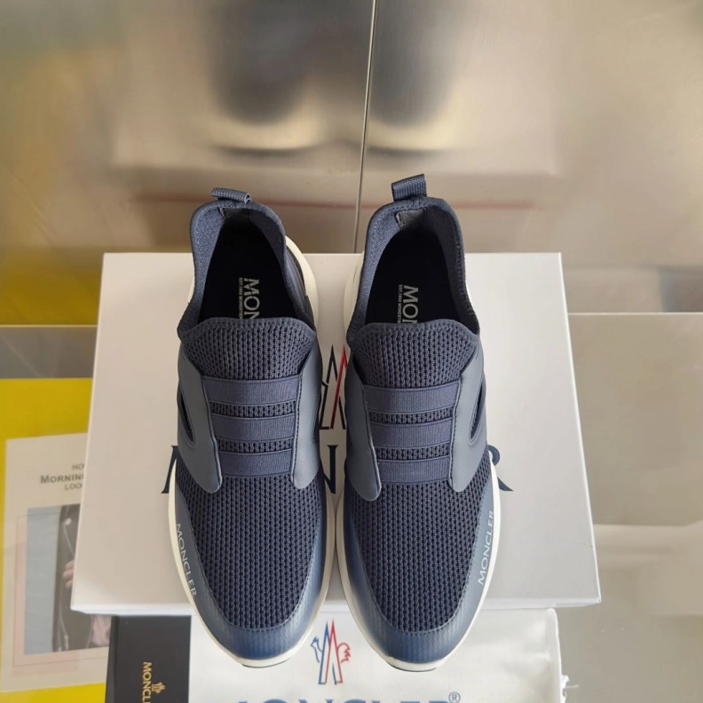 Comfortable Mxnclxr Sneakers 197401