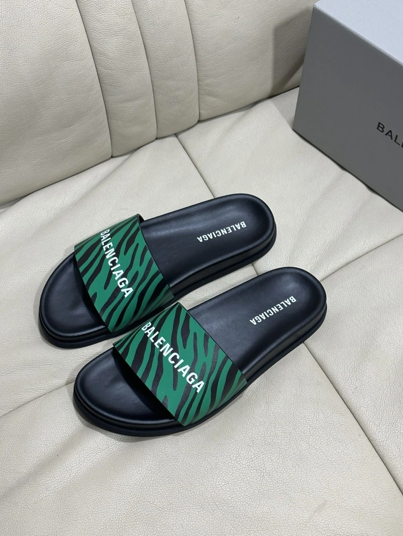 Resilient Bxlxnciaga Slippers 109299