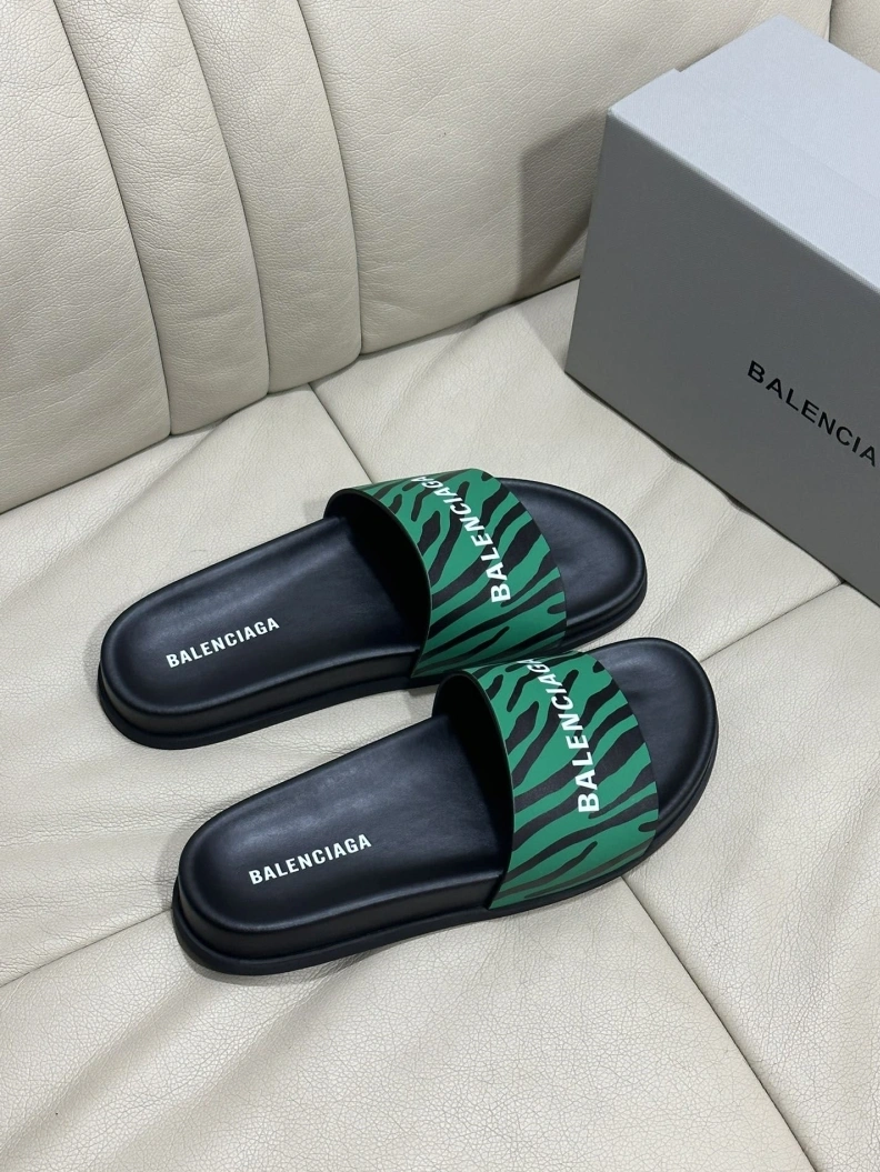 Resilient Bxlxnciaga Slippers 109299