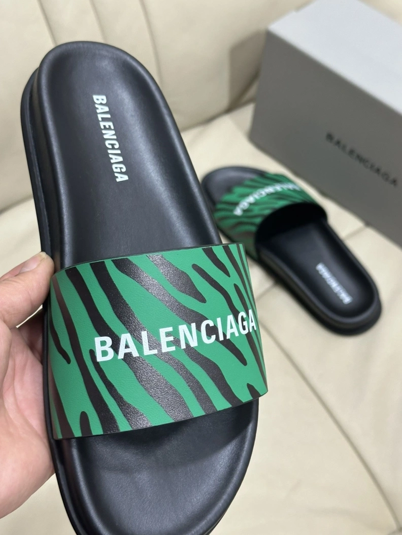 Resilient Bxlxnciaga Slippers 109299