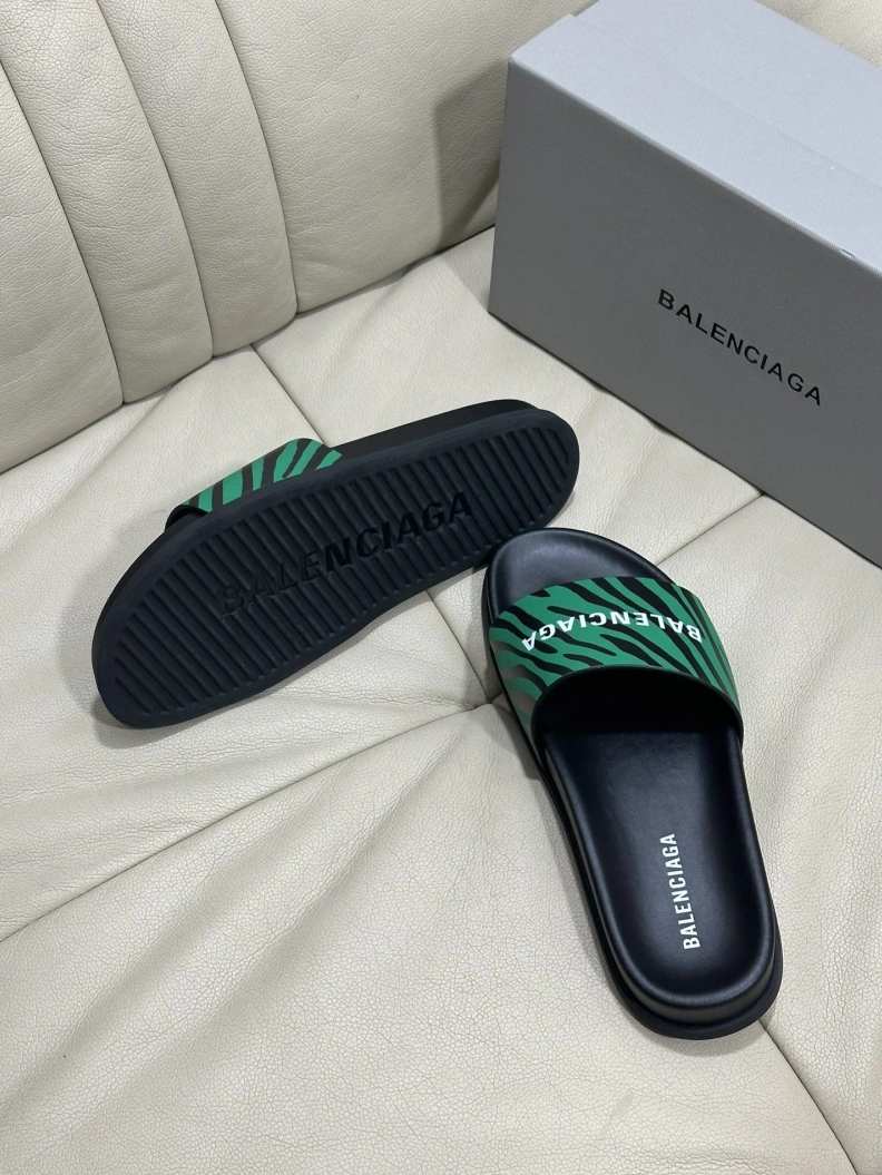 Resilient Bxlxnciaga Slippers 109299