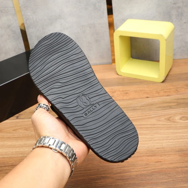 Sleek Othxr Slippers 211012