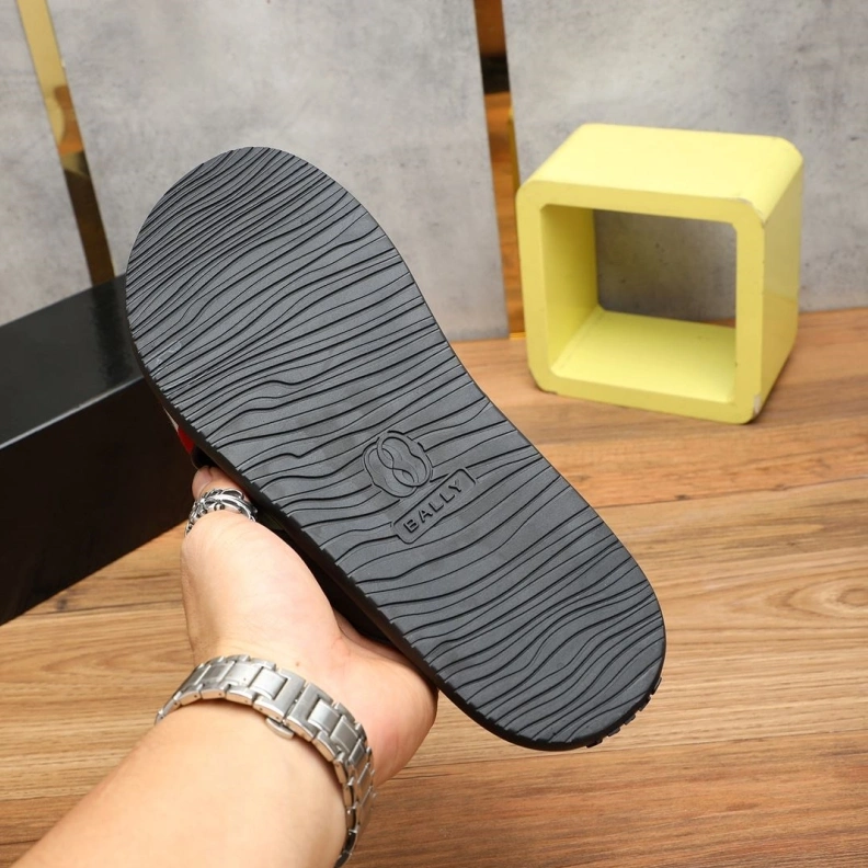 ModernLook Othxr Slippers 211008