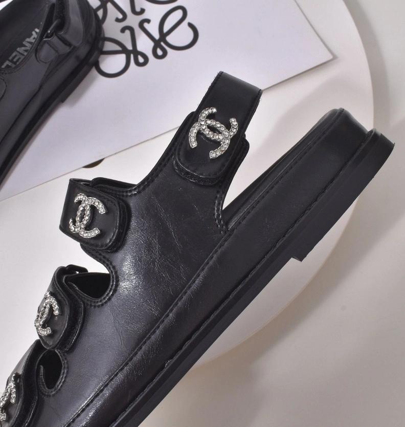 Chxnxl Sandals ModernLook 118732