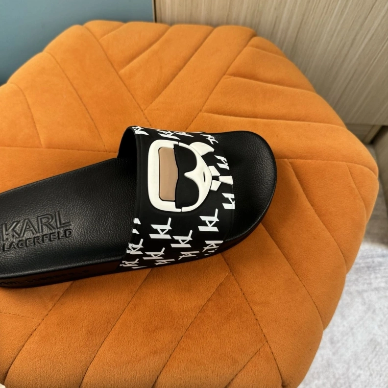 Othxr Slippers BestValue 211004