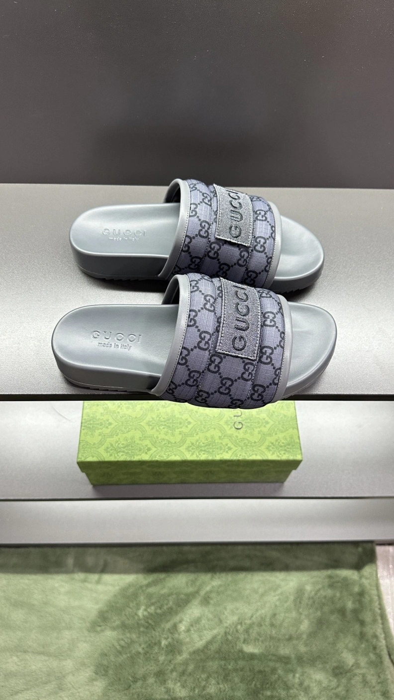 Gxccx Slippers Resilient 156239