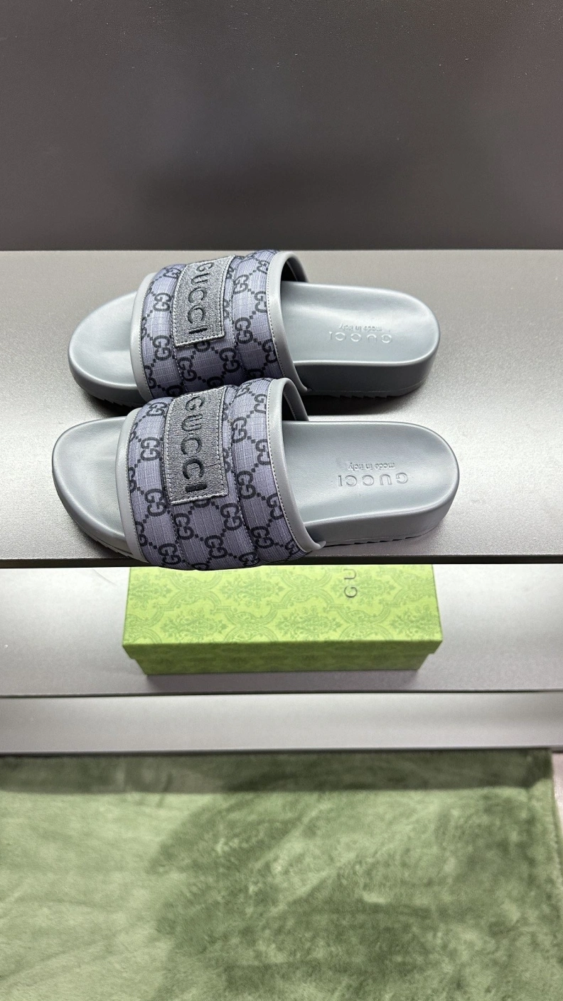 Gxccx Slippers Resilient 156239