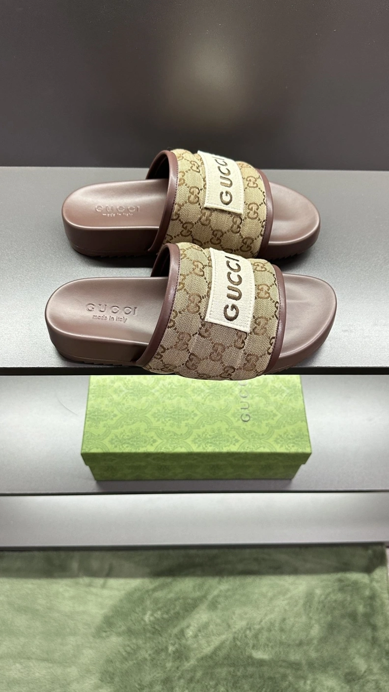 Durable Gxccx Slippers 156237
