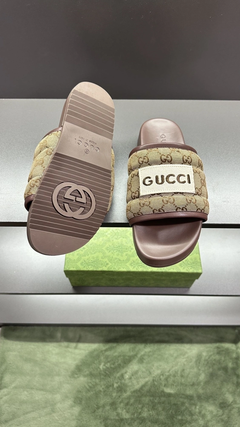 Durable Gxccx Slippers 156237