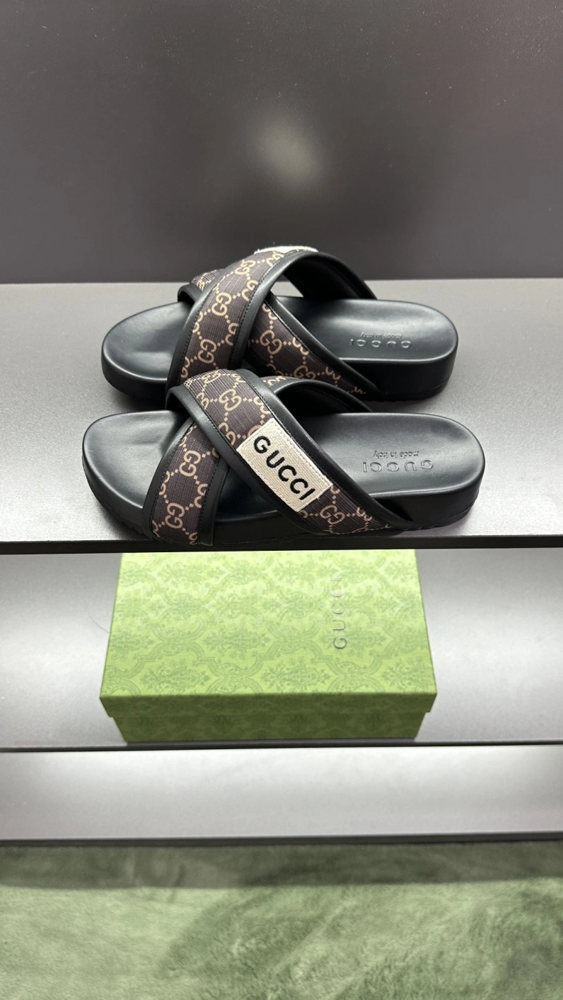 Functional Gxccx Slippers 156229