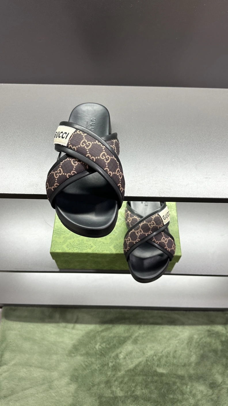 Functional Gxccx Slippers 156229
