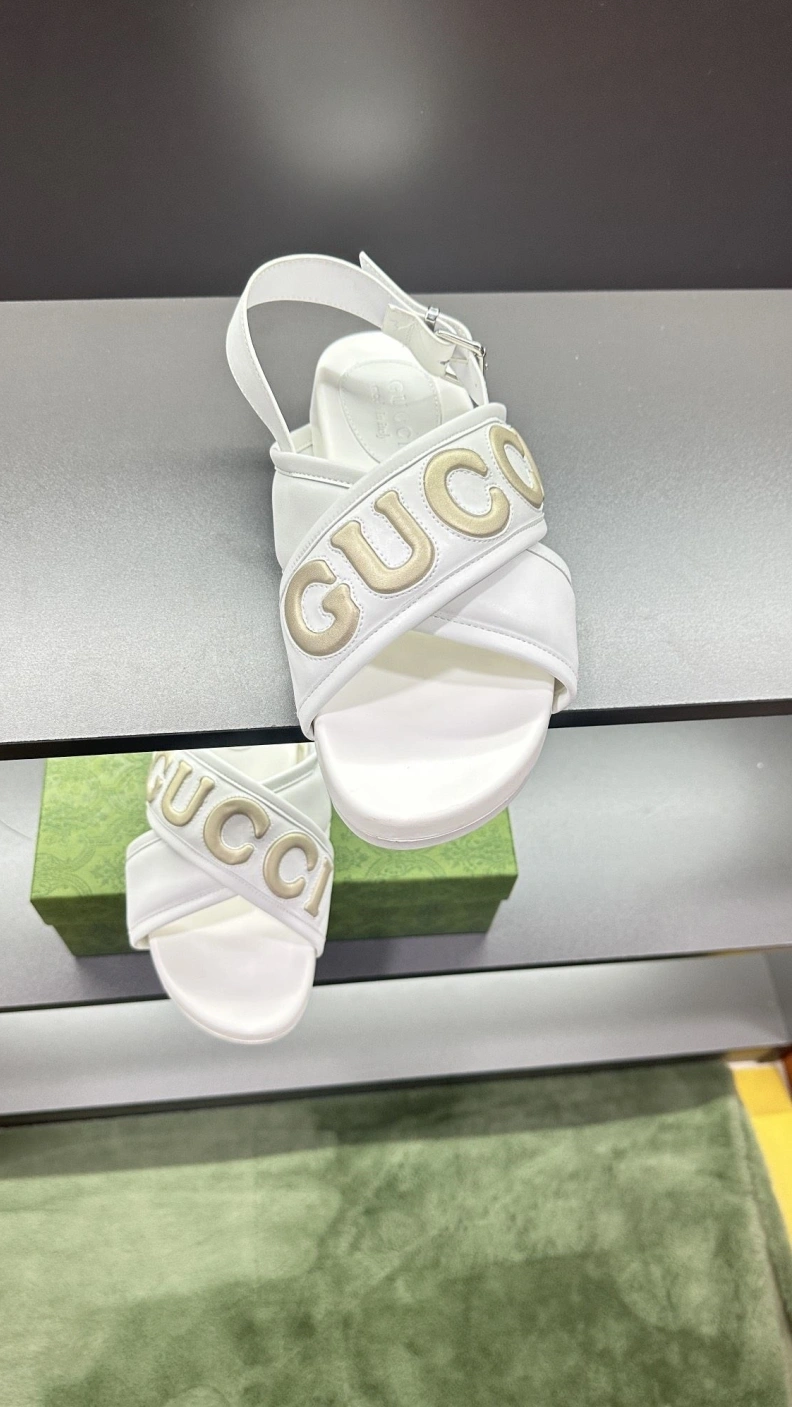 Sophisticated Gxccx Slippers 156210